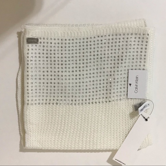 Calvin Klein
One Size Scarf - Picture 3 of 13